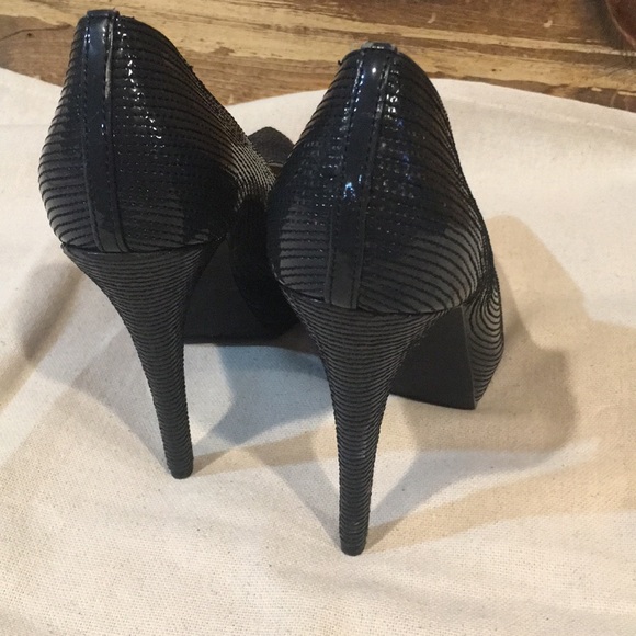 Colin Stuart hidden platform pointed toe pumps - Picture 6 of 7